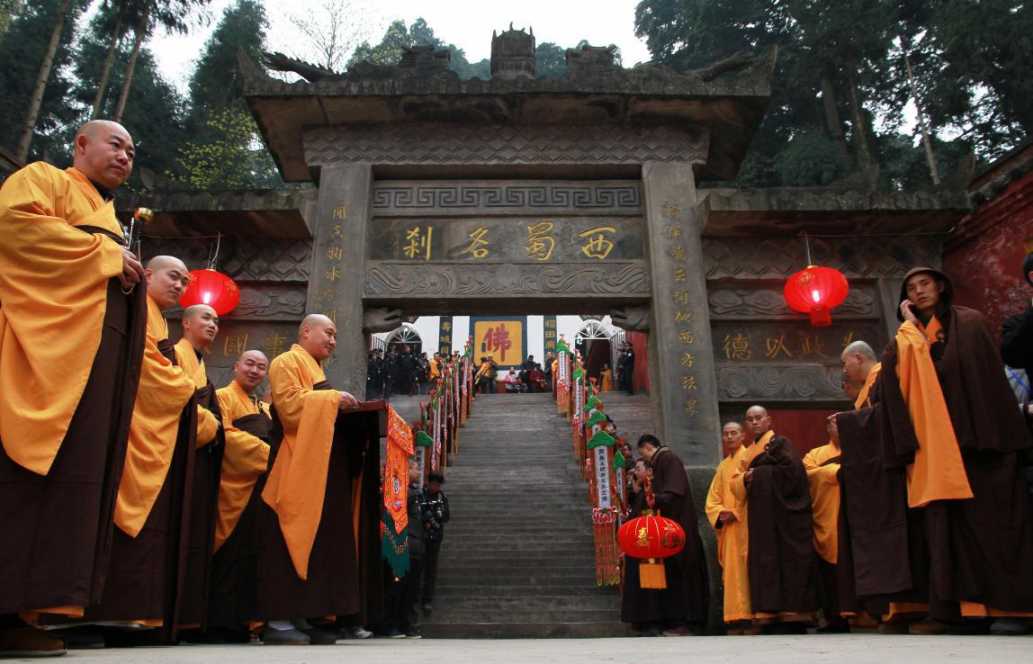 雅安云峰禅寺第十八届（国庆）地藏七共修暨八关斋戒传戒法会 报名开启